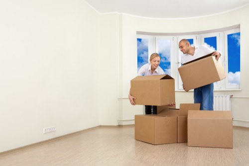 Careful loading process during a house move in Ham